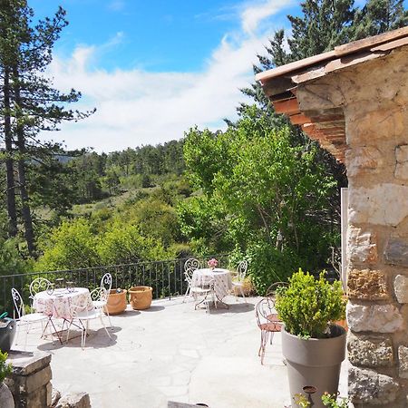 Appartement Chambre Familiale Avec Terrasse Aux Portes Du Verdon à Trigance Extérieur photo