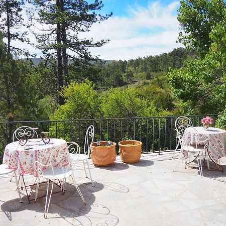 Appartement Chambre Familiale Avec Terrasse Aux Portes Du Verdon à Trigance Extérieur photo