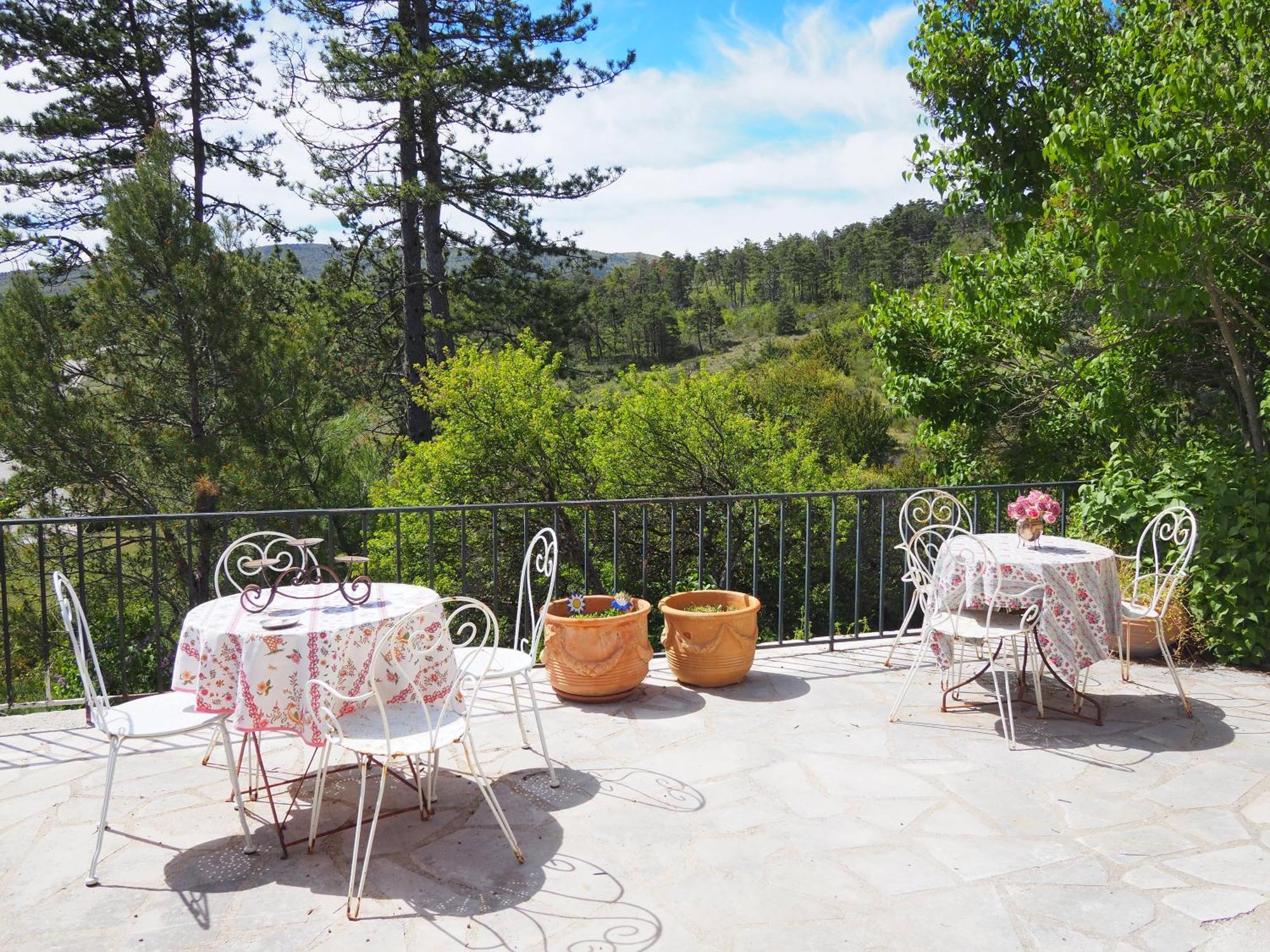 Appartement Chambre Familiale Avec Terrasse Aux Portes Du Verdon à Trigance Extérieur photo